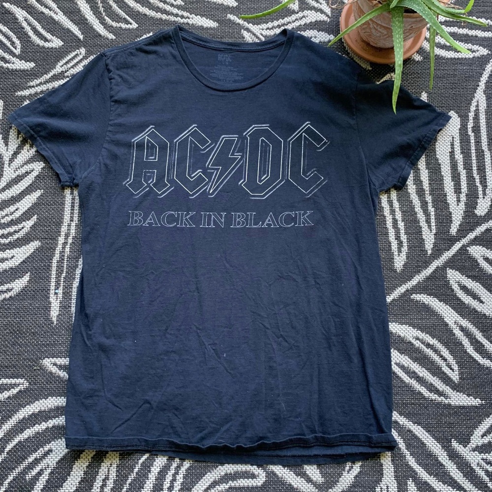 AC/DC band tee